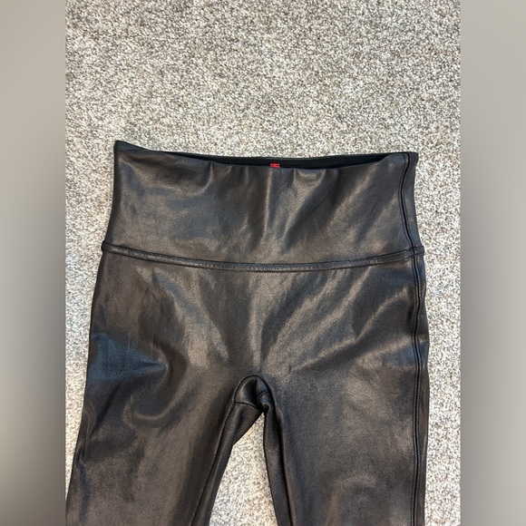 SPANX faux leather women’s Black High-Rise Leggings size small - Picture 4 of 9